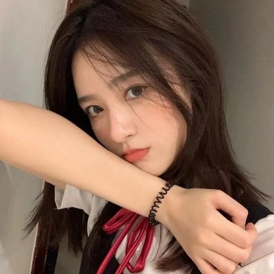 庭院里的女人 在线观看